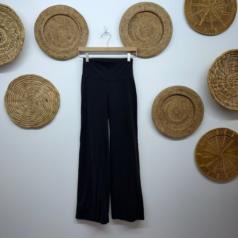 Aritzia TNA TNAction Black Yoga Pants Small